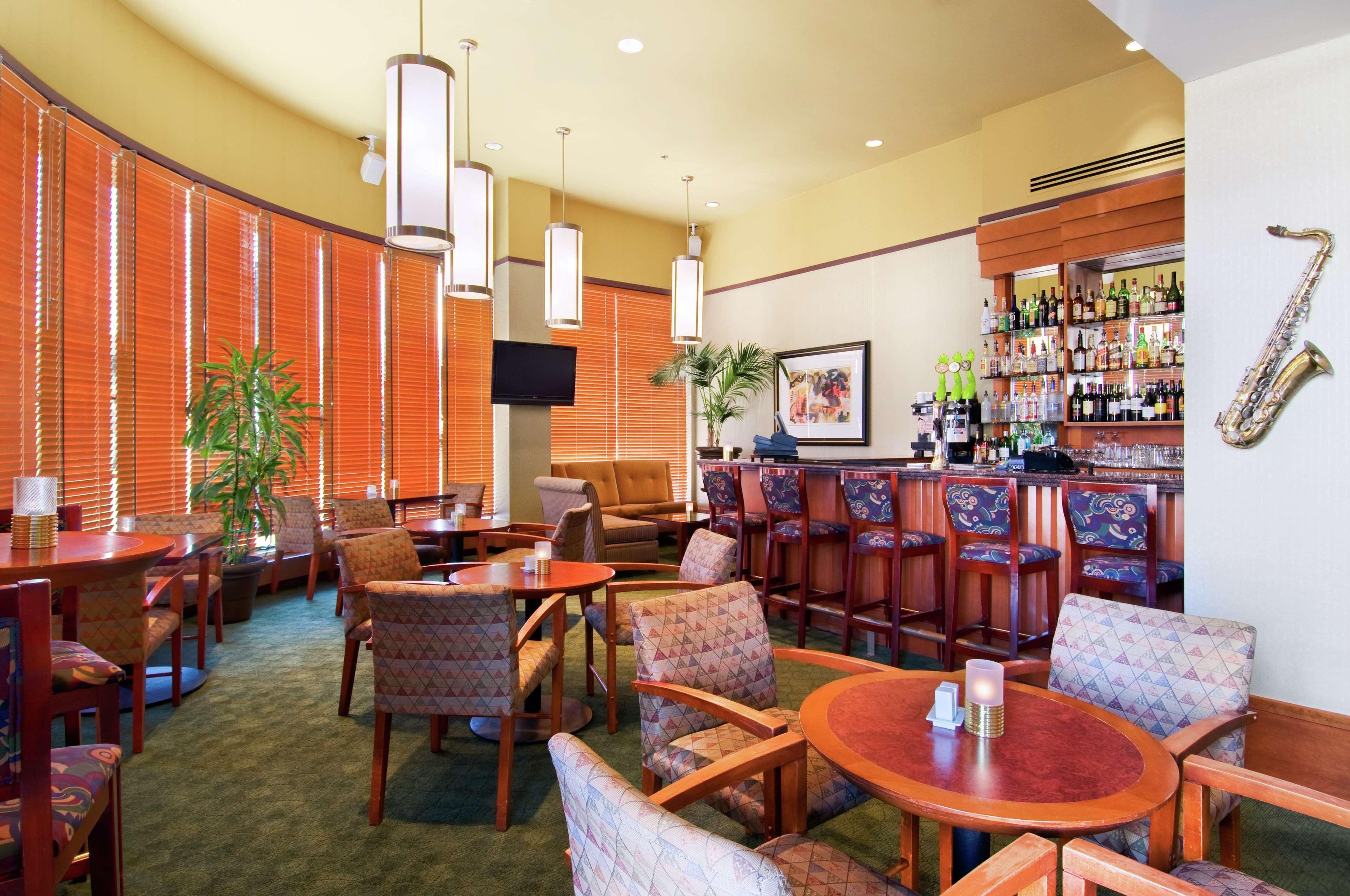 Hilton Vancouver Airport Ричмънд Ресторант снимка