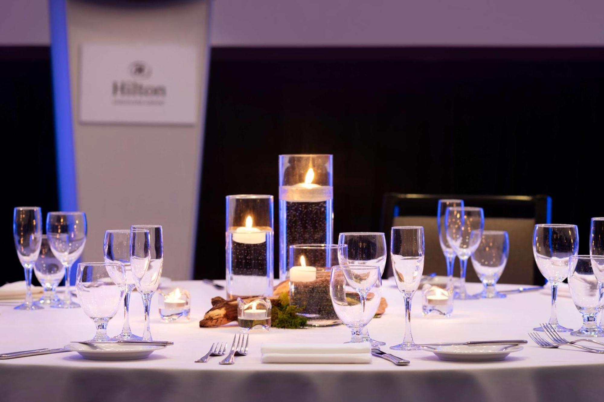 Hilton Vancouver Airport Ричмънд Екстериор снимка
