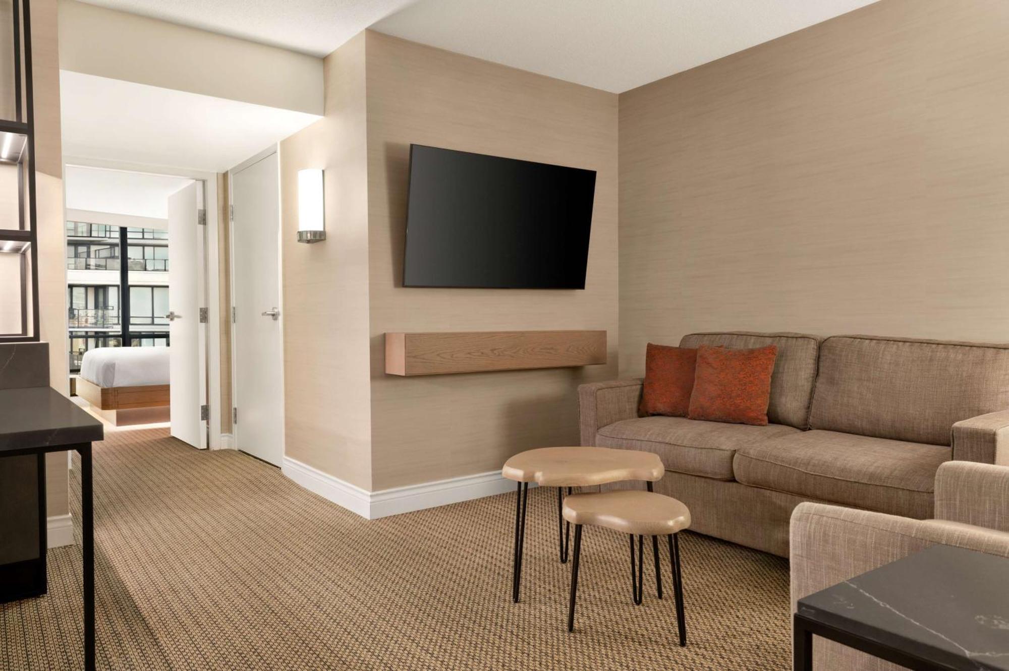 Hilton Vancouver Airport Ричмънд Екстериор снимка