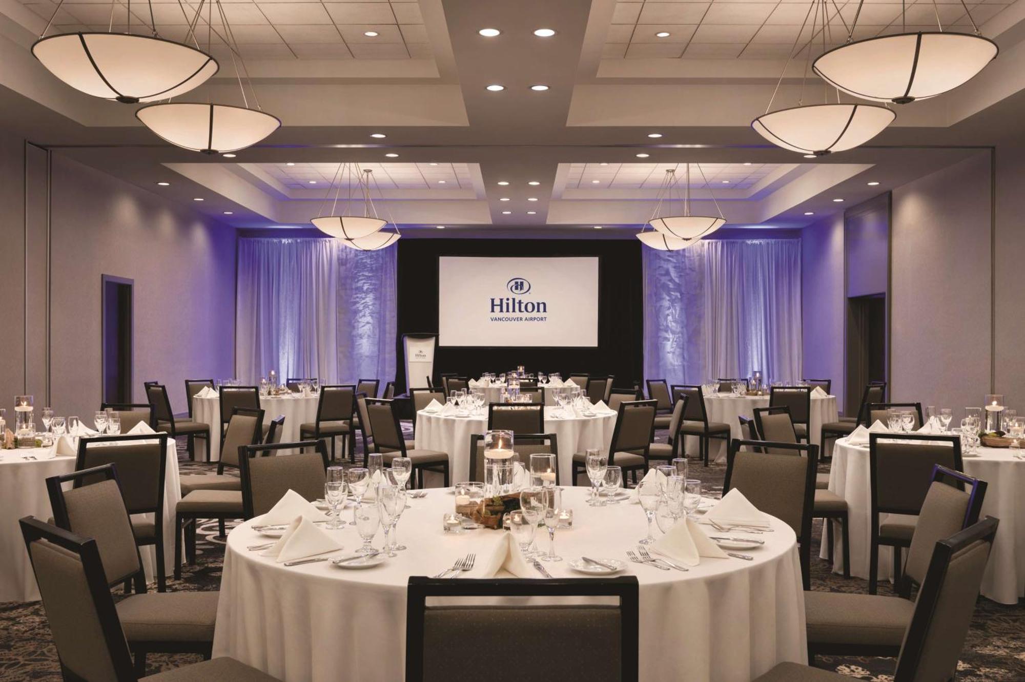 Hilton Vancouver Airport Ричмънд Екстериор снимка