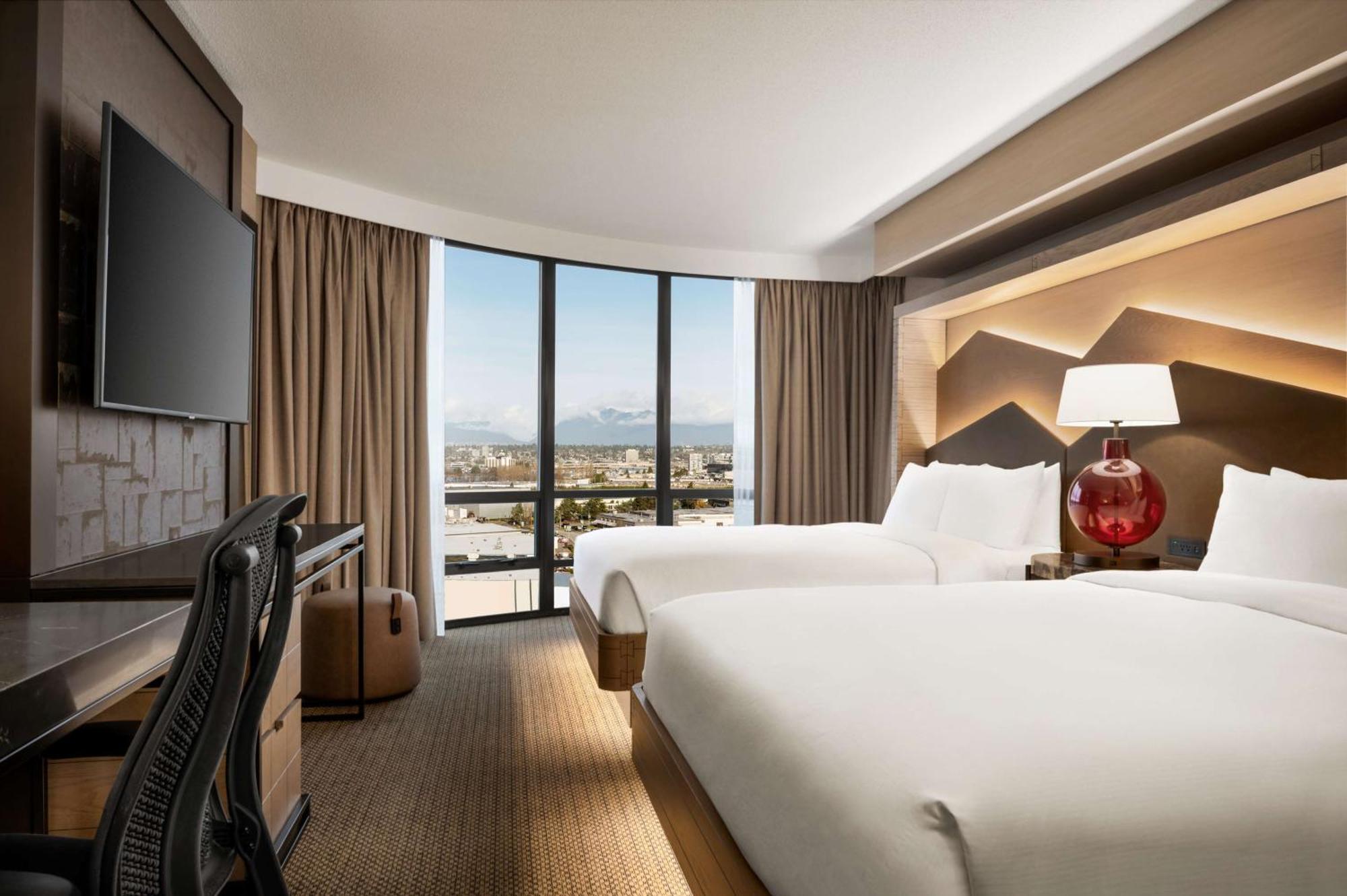 Hilton Vancouver Airport Ричмънд Екстериор снимка