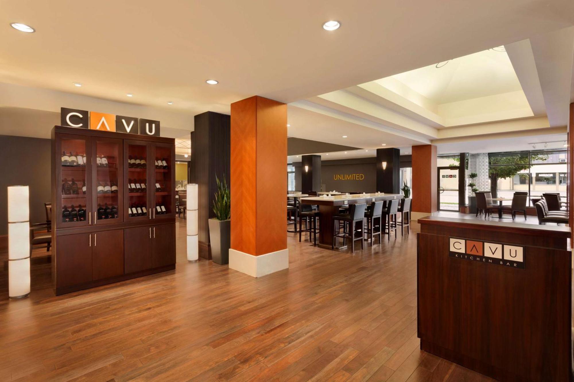 Hilton Vancouver Airport Ричмънд Екстериор снимка