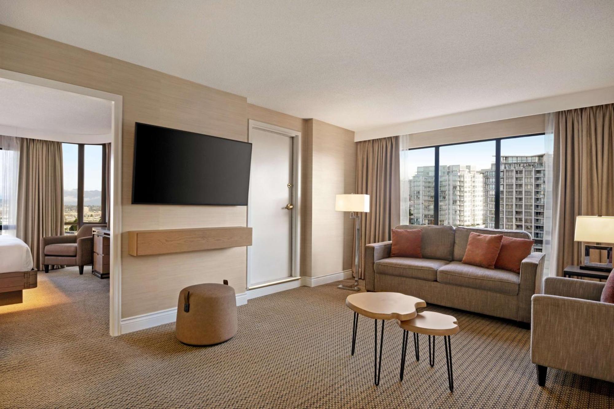 Hilton Vancouver Airport Ричмънд Екстериор снимка